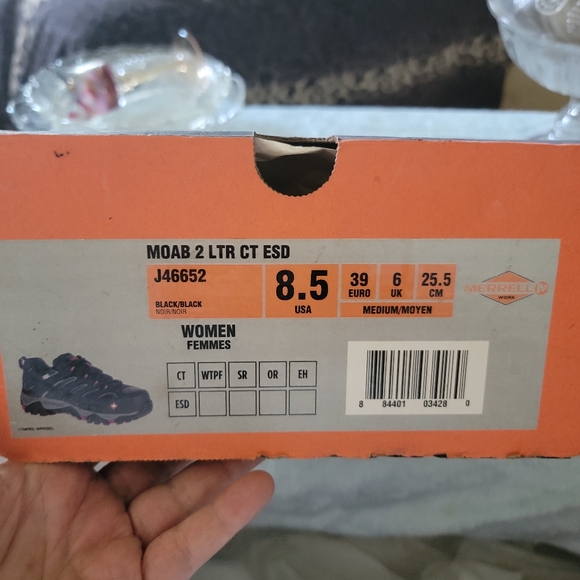 Brand new Merrell work shoes, composite toe, static control, 8.5 shoes - Picture 7 of 8